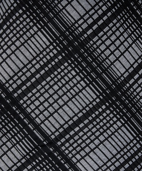 HIDEAWAYS NICOLE（ハイダウェイニコル）の「バイアスブリスターチェックJQVネック半袖プルオーバー（Tシャツ/カットソー・メンズ・ホワイト×ピンク/ブラック×ホワイト/ホワイト×グレー/ホワイト×ブラック/ホワイト×ブルー・LARGE/MEDIUM/X-LARGE）」の6枚目の写真