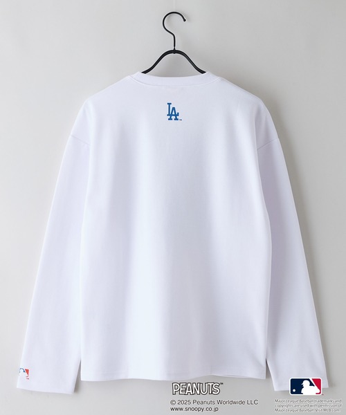 MLB（メジャーリーグベースボール）の「【MLB ×PEANUTS】オリジナルデザイン TCダンボール Tトレーナー  ドジャース カブス ヤンキース ドロップショルダー ビッグシルエット ユニセックス（スウェット・メンズ・グレー系その他3/ブルー系その他2/ベージュ系その他2/ホワイト系その他3/ホワイト系その他/ベージュ系その他/グレー系その他・MEDIUM/LARGE/X-LARGE）」の15枚目の写真
