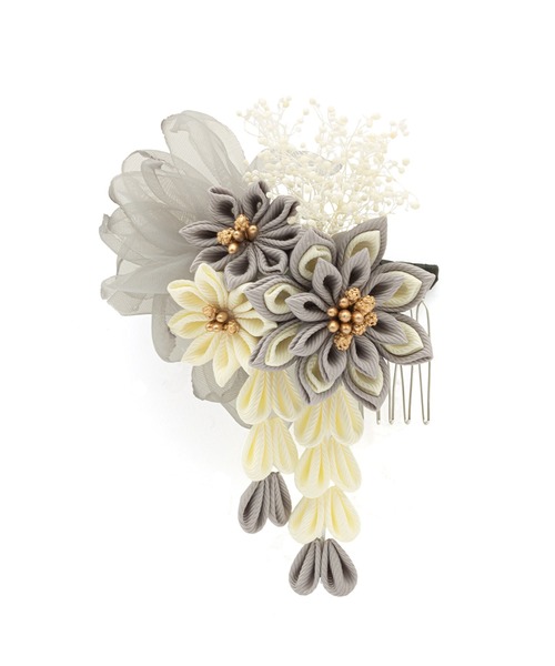 SOUBIEN(ソウビエン)の「flowerつまみ細工 髪飾り(和装小物・レディース・レッド系/ベージュ系/グレー系/ブラック系/ピンク系・FREE)」の2枚目の写真