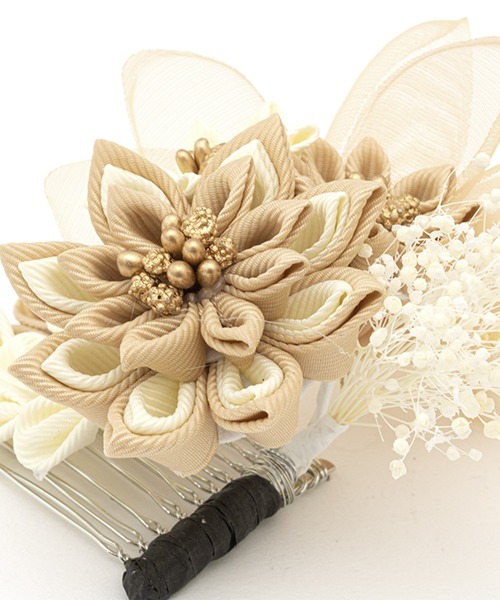 SOUBIEN(ソウビエン)の「flowerつまみ細工 髪飾り(和装小物・レディース・レッド系/ベージュ系/グレー系/ブラック系/ピンク系・FREE)」の13枚目の写真