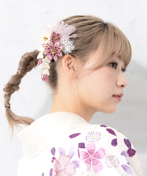 SOUBIEN(ソウビエン)の「flowerつまみ細工 髪飾り(和装小物・レディース・レッド系/ベージュ系/グレー系/ブラック系/ピンク系・FREE)」の15枚目の写真