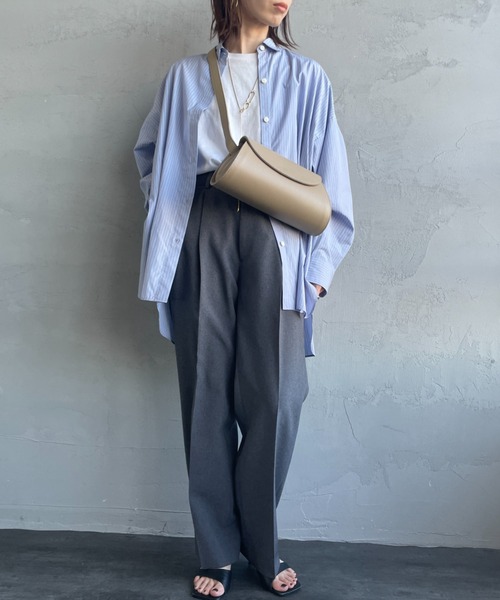 AULENTTI/オーレンティ] DOLLARO スクエアショルダーバッグ