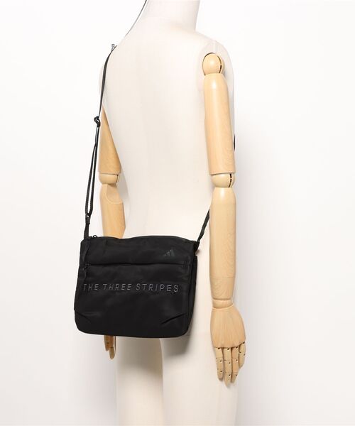 adidas(アディダス)の「《adidas》WORD サコッシュ(ショルダーバッグ・メンズ・グリーン系その他/ブラック・フリー)」の6枚目の写真