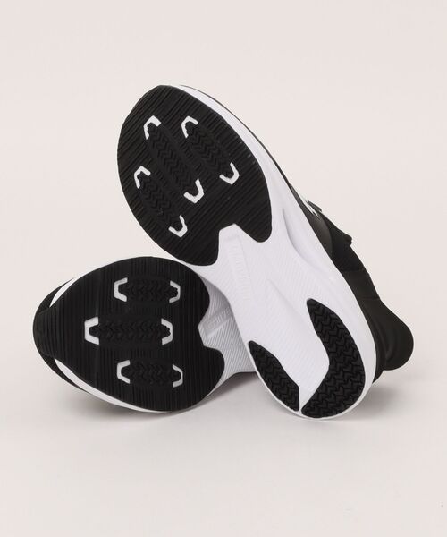 CONVERSE(コンバース)の「converse コンバース CAVESTAR SS【ハンズフリー/脱ぎ履き簡単】レディーススニーカー SLIT SLIDE(ケイブスタースリットスライド) 33600040(スニーカー・レディース・ブラック/ブラック×ブラック・25.0cm/24.5cm/23.5cm/23.0cm/24.0cm)」の4枚目の写真