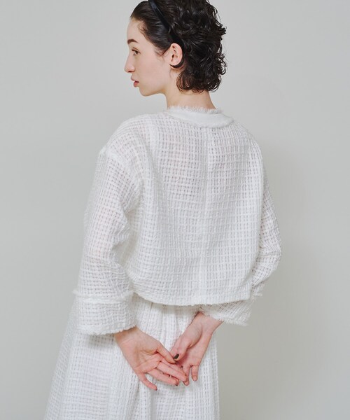 DRESSTERIOR（ドレステリア）の「【スタイリスト福田麻琴さんコラボ】シアーツイードジャケット（ノーカラージャケット・レディース・ブラック/ホワイト・38/36）」の17枚目の写真