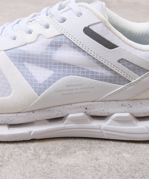 27cm ホワイトマウンテニアリング モイスルー360 スニーカー MOISTHROUGH 360 | モイスルー360 27cm ホワイトマウンテニアリング