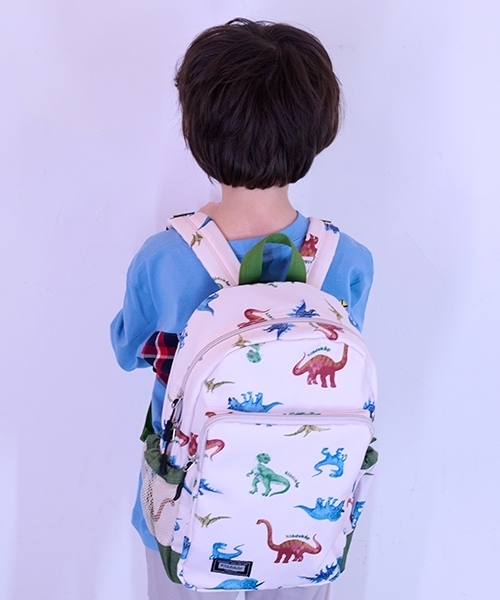kladskap（クレードスコープ）の「恐竜総柄リュック（バックパック/リュック・キッズ・エメラルド/ベージュ・M/SS/S）」の2枚目の写真