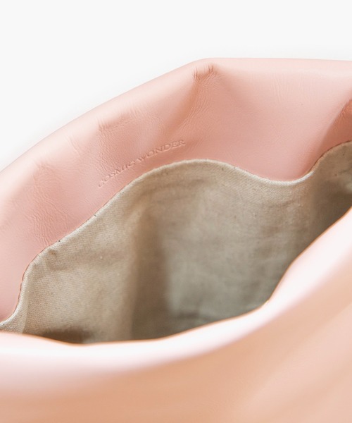 COSMIC WONDER(コズミックワンダー)の「Light leather drawstring bag(ショルダーバッグ・レディース・ライトグレー/ブラック/ピンク・FREE)」の21枚目の写真