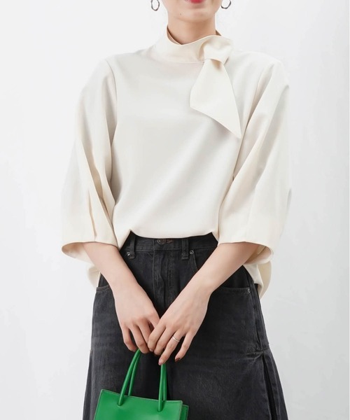 LUCA/LADY LUCK LUCA(ルカ/レディラックルカ)の「LC/LLL ボウタイ袖口タックブラウス(シャツ/ブラウス・レディース・ネイビー/アイボリー/グレー・FREE)」の2枚目の写真