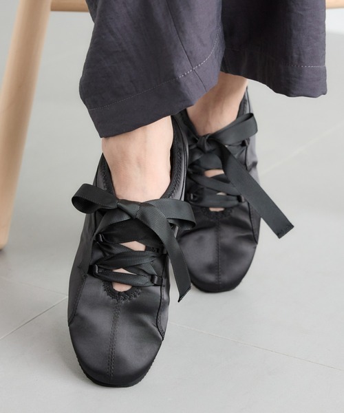 Mazell（マゼル）の「Mazell / サテンライトスニーカー（スニーカー・レディース・ブラック・LL/S/M/L）」の20枚目の写真