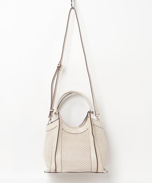 artemis by DIANA(アルテミスバイダイアナ)の「2WAY ラフィア風素材ショルダーストラップ付きハンドバッグ(ハンドバッグ・レディース・ブラック/ベージュ/ホワイト・FREE)」の13枚目の写真