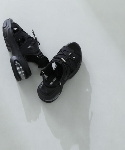 NATURAL BEAUTY BASIC(ナチュラルビューティーベーシック)の「◇クッションソールサンダル(サンダル・レディース・ブラック/オフホワイト/ブラック系その他・SMALL/MEDIUM/LARGE)」の4枚目の写真