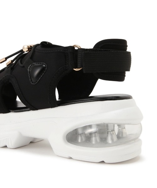 NATURAL BEAUTY BASIC(ナチュラルビューティーベーシック)の「◇クッションソールサンダル(サンダル・レディース・ブラック/オフホワイト/ブラック系その他・SMALL/MEDIUM/LARGE)」の10枚目の写真