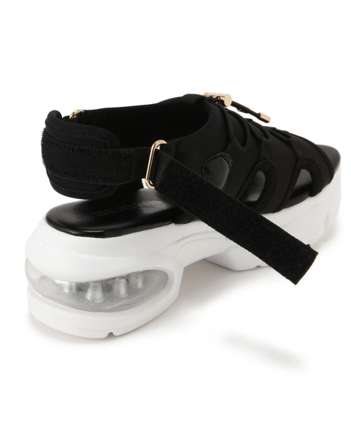 NATURAL BEAUTY BASIC(ナチュラルビューティーベーシック)の「◇クッションソールサンダル(サンダル・レディース・ブラック/オフホワイト/ブラック系その他・SMALL/MEDIUM/LARGE)」の11枚目の写真