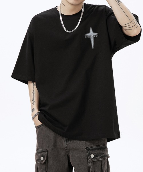 JOHNNY WOLF(ジョニーウルフ)の「HEINESEN オーバーサイズ クロスプリント ヘビーウェイトコットン Tシャツ(Tシャツ/カットソー・メンズ・ブルー/ブラック/ホワイト・S/M/L)」の13枚目の写真