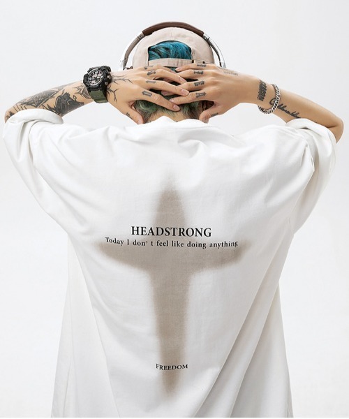 JOHNNY WOLF(ジョニーウルフ)の「HEINESEN オーバーサイズ クロスプリント ヘビーウェイトコットン Tシャツ(Tシャツ/カットソー・メンズ・ブルー/ブラック/ホワイト・S/M/L)」の5枚目の写真