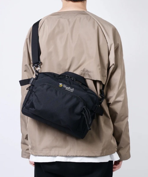 master-piece(マスターピース)の「【master-piece /マスターピース】 HugSack Shoulder Bag(ショルダーバッグ・メンズ・グレー/サックスブルー/ブラック・FREE)」の8枚目の写真