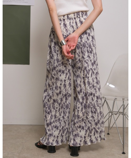palm RICHE(ポームリシュ)の「ぼかし柄ワッシャープリーツリラックスパンツ(その他パンツ・レディース・グレー/ブラック・M)」の11枚目の写真