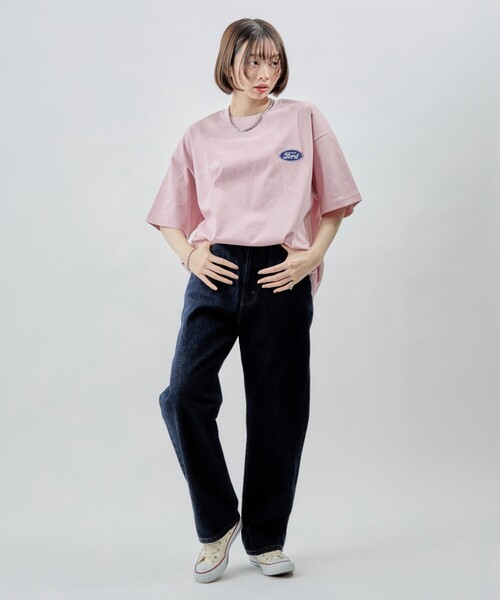 PUBLUX(パブリュクス)の「PUBLUX/パブリュクス 別注 Ford バックロゴ刺繍プリントTシャツ(限定展開)(UNISEX)(Tシャツ/カットソー・メンズ・ホワイト/ピンク/ネイビー・SMALL/MEDIUM/LARGE)」の9枚目の写真
