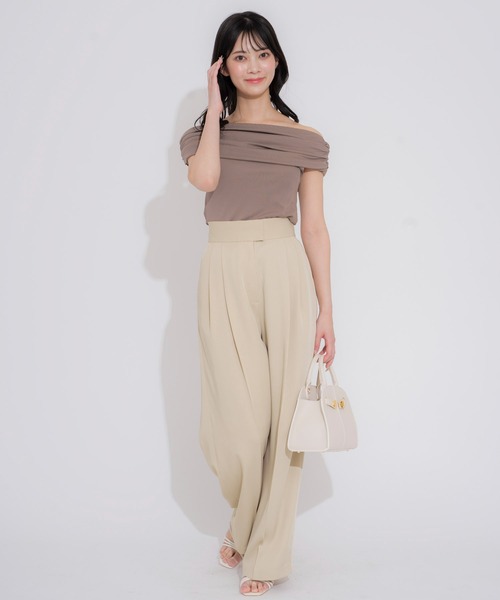 NOELA（ノエラ）の「ワイドストレートタックパンツ（その他パンツ・レディース・カーキ/オフホワイト/ベージュ・S/M）」の3枚目の写真