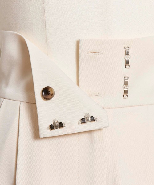 NOELA（ノエラ）の「ワイドストレートタックパンツ（その他パンツ・レディース・カーキ/オフホワイト/ベージュ・S/M）」の17枚目の写真