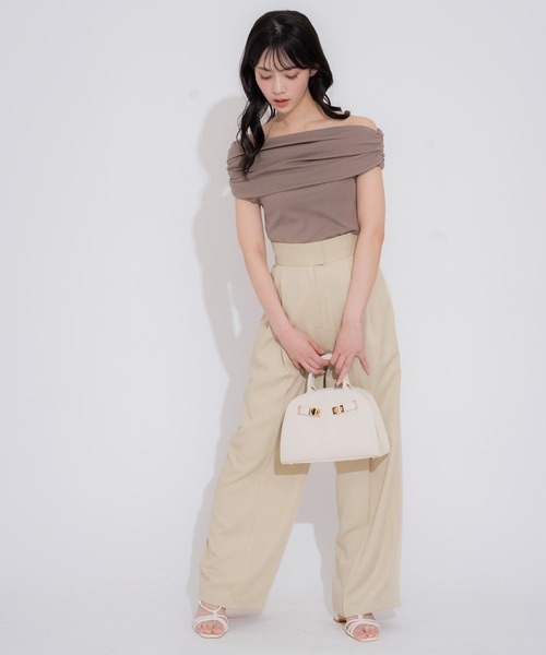 NOELA（ノエラ）の「ワイドストレートタックパンツ（その他パンツ・レディース・カーキ/オフホワイト/ベージュ・S/M）」の11枚目の写真