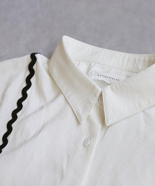 antiqua（アンティカ）の「配色シャツ（シャツ/ブラウス・レディース・オフホワイト/ブラック・ONESIZE）」の3枚目の写真