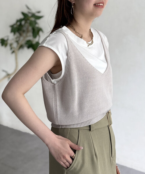 Chez toi(シェトワ)の「カット×ニットビスチェ(Tシャツ/カットソー・レディース・ブラック/ライトグレー/ベージュ・FREE)」の17枚目の写真
