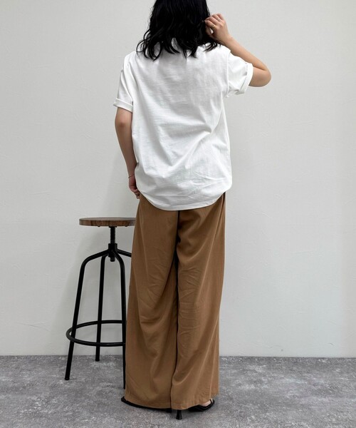 fredy emue（フレディエミュ）の「Amour PHOTO Tシャツ（Tシャツ/カットソー・レディース・チャコールグレー/ベージュ/オフホワイト・38）」の11枚目の写真