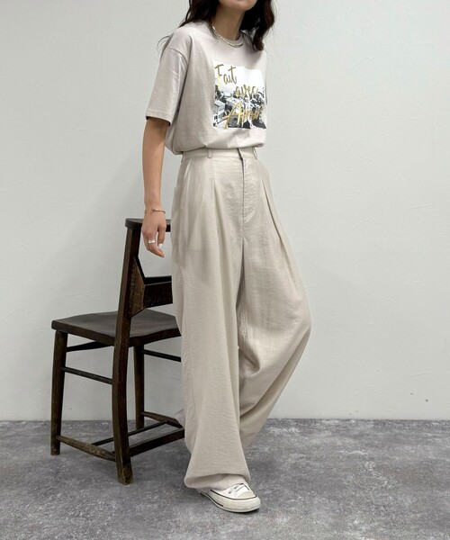 fredy emue（フレディエミュ）の「Amour PHOTO Tシャツ（Tシャツ/カットソー・レディース・チャコールグレー/ベージュ/オフホワイト・38）」の14枚目の写真