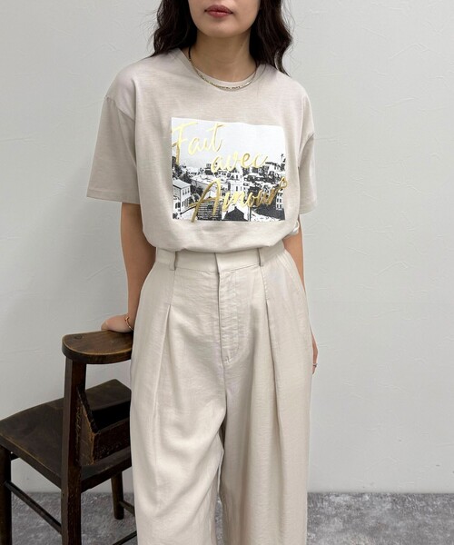 fredy emue（フレディエミュ）の「Amour PHOTO Tシャツ（Tシャツ/カットソー・レディース・チャコールグレー/ベージュ/オフホワイト・38）」の16枚目の写真