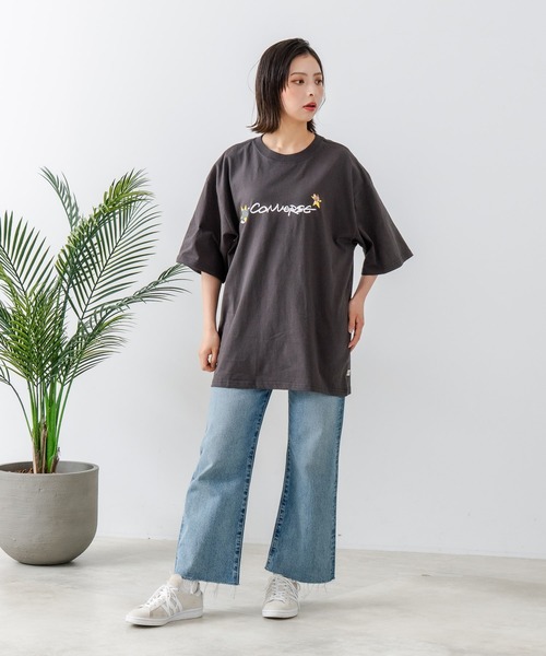 CONVERSE(コンバース)の「【CONVERSE/コンバース】×【TOM AND JERRY/トムとジェリー】ブランドロゴ 刺繍 オーバーサイズ Tシャツ(Tシャツ/カットソー・レディース・ブラック/ホワイト・MEDIUM/LARGE)」の12枚目の写真