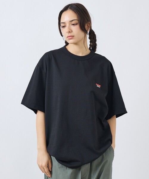 NANGA(ナンガ)の「【NANGA/ナンガ】ECO HYBRID BOX LOGO EMB/ミニボックスロゴ刺繍Tシャツ(Tシャツ/カットソー・メンズ・ブラック系その他/ホワイト系その他/ライトグレー/ホワイト系その他2/ブラック系その他2/ネイビー・M/L/XL)」の4枚目の写真