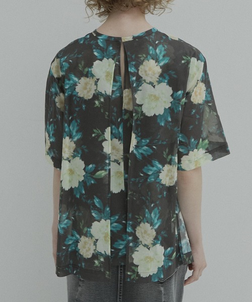 LE CIEL BLEU（ルシェルブルー）の「ヴィンテージフローラルケープレットトップ / Vintage Floral Capelet Top（シャツ/ブラウス・レディース・ブラック/オフホワイト・36）」の7枚目の写真