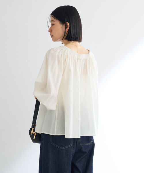 un dix cors（アンディコール）の「ギャザーオフショルブラウス（シャツ/ブラウス・レディース・オフホワイト/ブルー/ブラック・FREE）」の18枚目の写真