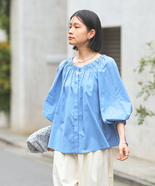 un dix cors（アンディコール）の「ギャザーオフショルブラウス（シャツ/ブラウス・レディース・オフホワイト/ブルー/ブラック・FREE）」の6枚目の写真