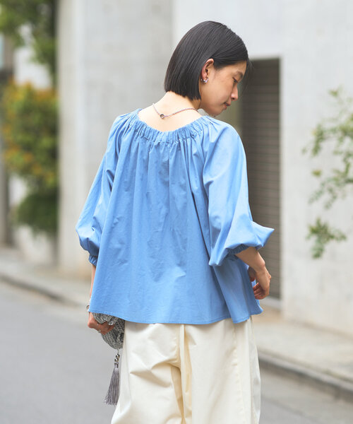 un dix cors（アンディコール）の「ギャザーオフショルブラウス（シャツ/ブラウス・レディース・オフホワイト/ブルー/ブラック・FREE）」の7枚目の写真