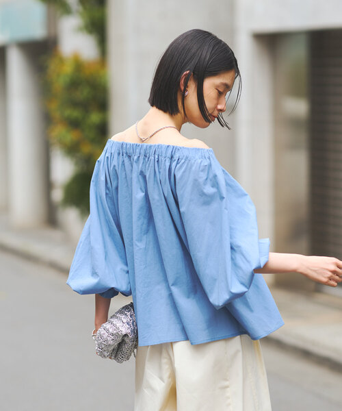 un dix cors（アンディコール）の「ギャザーオフショルブラウス（シャツ/ブラウス・レディース・オフホワイト/ブルー/ブラック・FREE）」の10枚目の写真