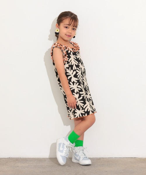 Ocean&Ground(オーシャン&グラウンド)の「ソウガラフリルノースリーブワンピース(ワンピース・キッズ・ブルー/ブラック/マルチ・90/100/110/120/130/140)」の6枚目の写真