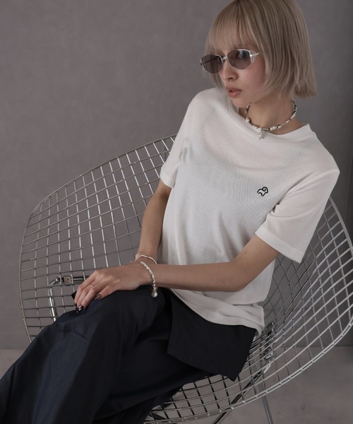 Girly Doll(ガーリードール)の「ワンポイントデザインシアーTシャツ(Tシャツ/カットソー・レディース・グレー/ブラック/ホワイト・F)」の15枚目の写真