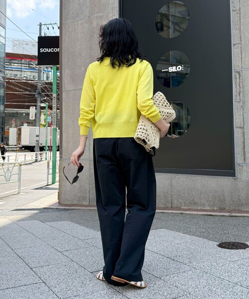 fredy emue（フレディエミュ）の「リネン混ポケ付きカーディガン（カーディガン/ボレロ・レディース・イエロー/サックスブルー/オフホワイト/ブラウン・38）」の16枚目の写真