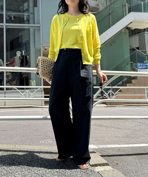 fredy emue（フレディエミュ）の「リネン混ポケ付きカーディガン（カーディガン/ボレロ・レディース・イエロー/サックスブルー/オフホワイト/ブラウン・38）」の17枚目の写真