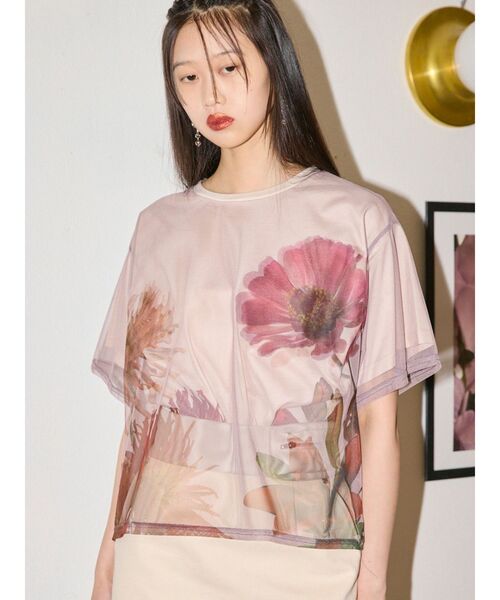 MURUA(ムルーア)の「【MURUA×STAYFLOWER】チュールドッキングフラワーTシャツ(Tシャツ/カットソー・レディース・ベージュ/ブルー/アイボリー・FREE)」の3枚目の写真