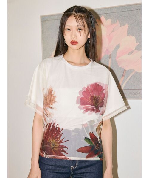 MURUA(ムルーア)の「【MURUA×STAYFLOWER】チュールドッキングフラワーTシャツ(Tシャツ/カットソー・レディース・ベージュ/ブルー/アイボリー・FREE)」の14枚目の写真