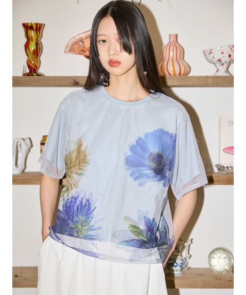 MURUA(ムルーア)の「【MURUA×STAYFLOWER】チュールドッキングフラワーTシャツ(Tシャツ/カットソー・レディース・ベージュ/ブルー/アイボリー・FREE)」の6枚目の写真