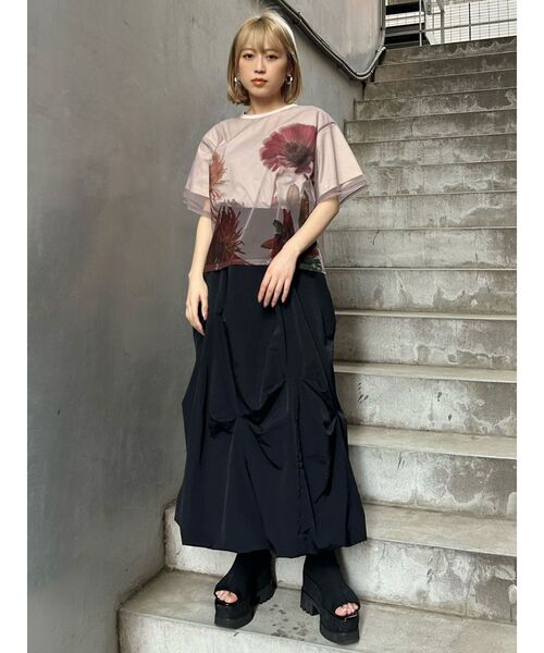 MURUA(ムルーア)の「【MURUA×STAYFLOWER】チュールドッキングフラワーTシャツ(Tシャツ/カットソー・レディース・ベージュ/ブルー/アイボリー・FREE)」の17枚目の写真