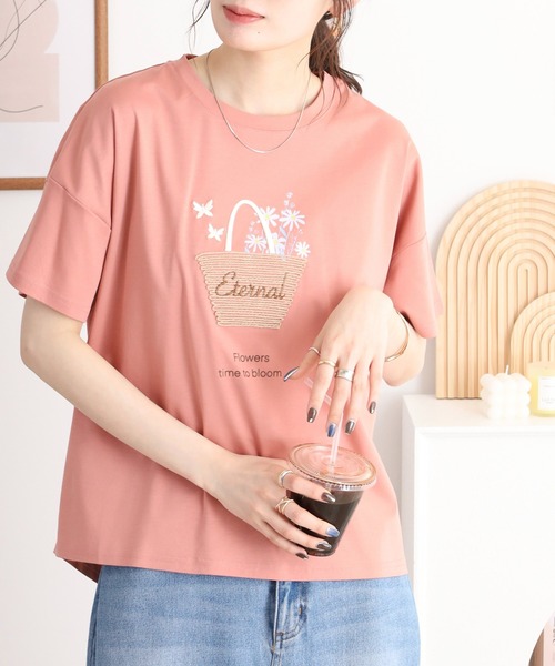 BRODIAEA(ブローディア)の「BRODIAEA かごバッグデザイン半袖Tシャツ(Tシャツ/カットソー・レディース・モスグリーン/キャメル/オフホワイト/ピンク/ブラック/サックスブルー・40)」の6枚目の写真