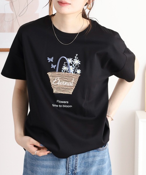 BRODIAEA(ブローディア)の「BRODIAEA かごバッグデザイン半袖Tシャツ(Tシャツ/カットソー・レディース・モスグリーン/キャメル/オフホワイト/ピンク/ブラック/サックスブルー・40)」の3枚目の写真