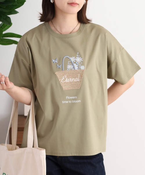 BRODIAEA(ブローディア)の「BRODIAEA かごバッグデザイン半袖Tシャツ(Tシャツ/カットソー・レディース・モスグリーン/キャメル/オフホワイト/ピンク/ブラック/サックスブルー・40)」の15枚目の写真
