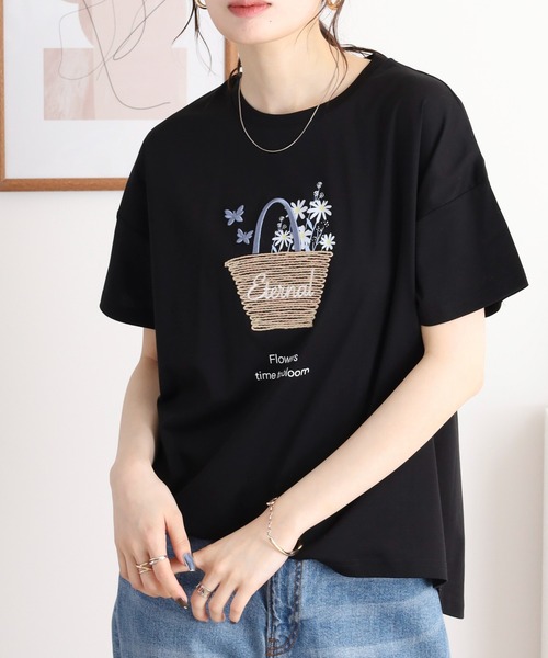 BRODIAEA(ブローディア)の「BRODIAEA かごバッグデザイン半袖Tシャツ(Tシャツ/カットソー・レディース・モスグリーン/キャメル/オフホワイト/ピンク/ブラック/サックスブルー・40)」の12枚目の写真